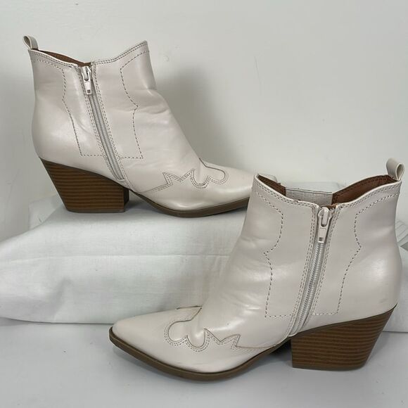 indigo rd. Women’s 7.5 Ankle Boots Off-White Western Heeled Pointed Toe - Picture 6 of 8